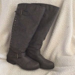 Wide calf boots